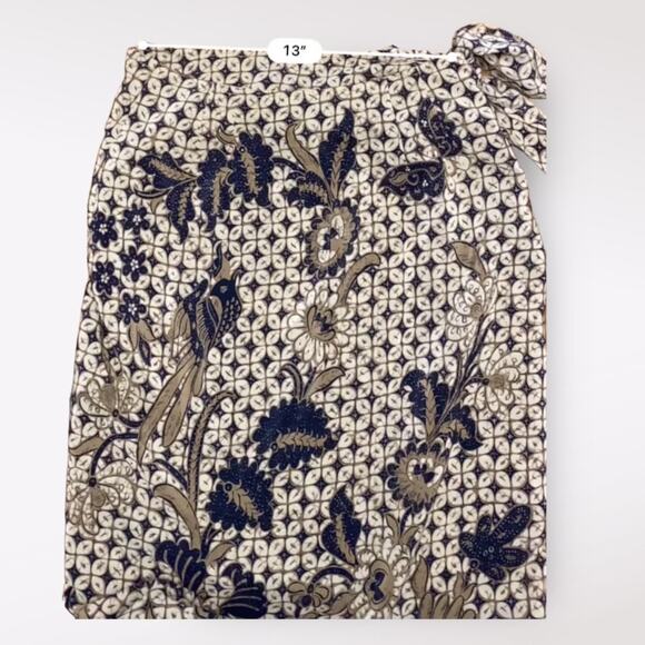 Nordstrom‎ Classiques Entier Patterned Silk Maxi Wrap Skirt Size M Classic Chic - Picture 3 of 6
